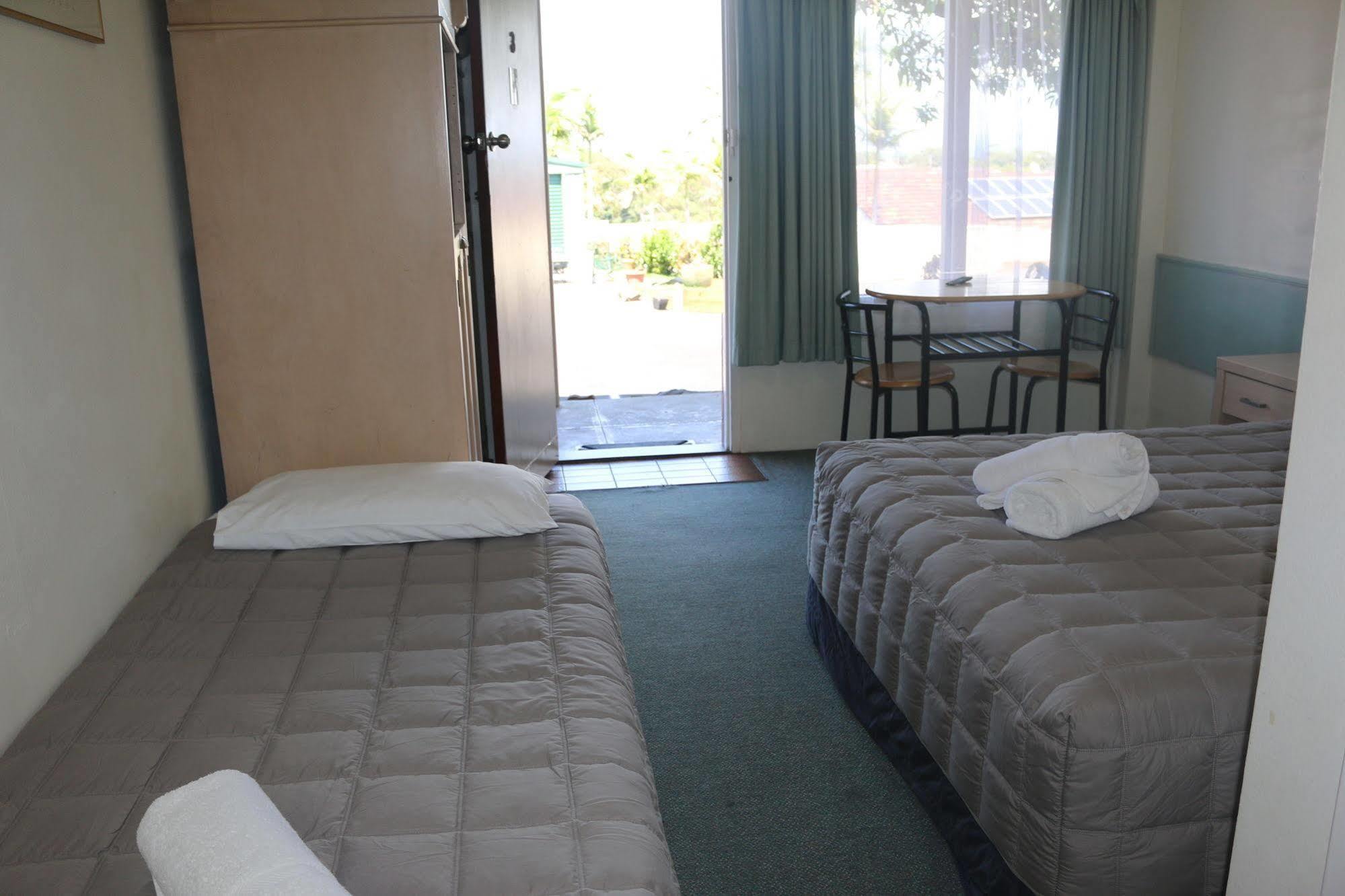 Motel Surf