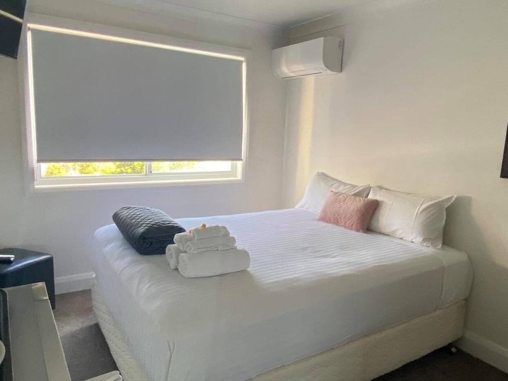 Surf Motel