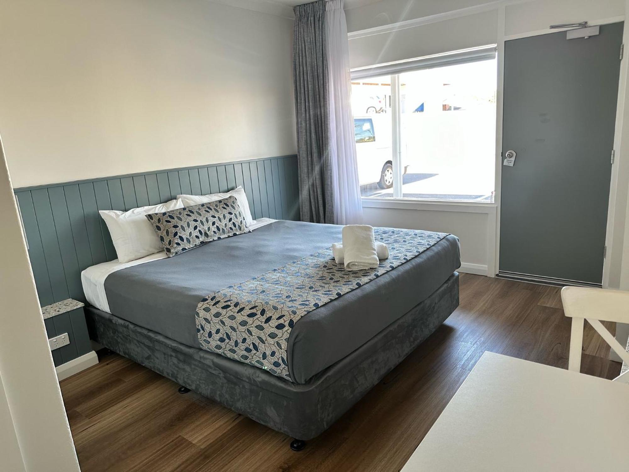 Surf Motel