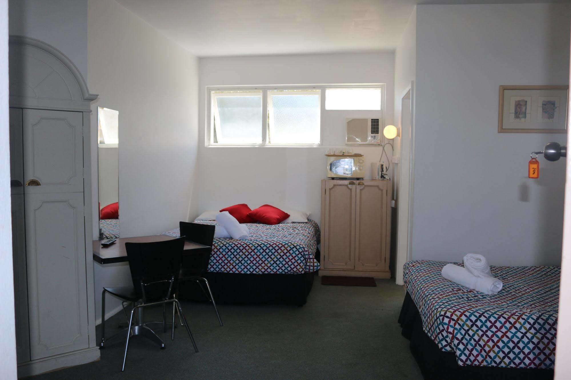 Surf Motel